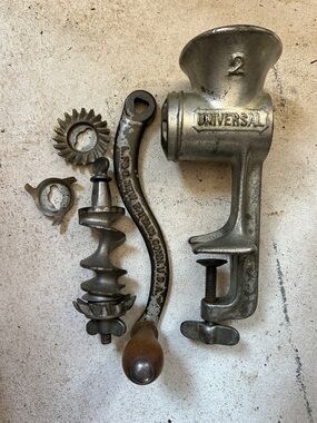 Universal Cast Iron Meat Grinder - Silver Gray Finish